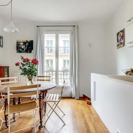 Duplex Lumineux Quartier Branche Apartment Paris