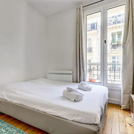 Apartment Duplex Lumineux Quartier Branche Paris