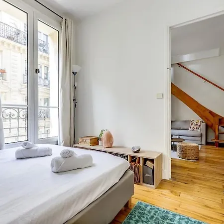 Duplex Lumineux Quartier Branche Paris