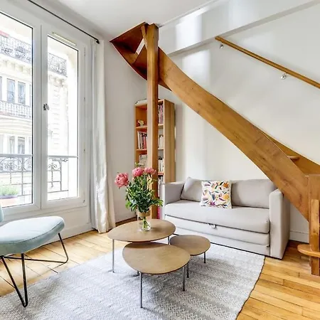 Duplex Lumineux Quartier Branche Apartment *